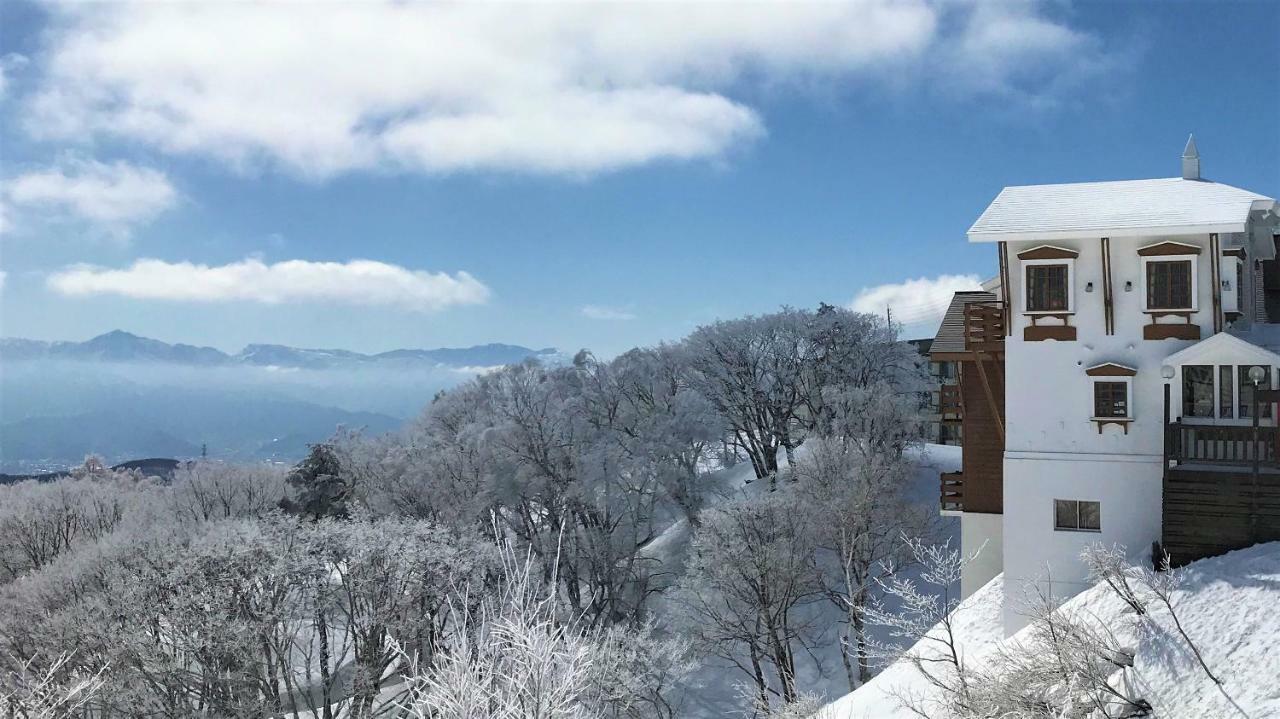 Blueberry Pension Madarao Iiyama Екстер'єр фото